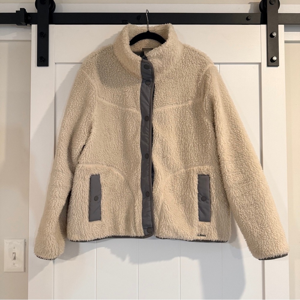 L.L. Bean Cream and Gray Fleece Jacket Size XL
